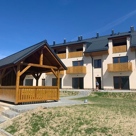 Apartman Mavis Касперске Хори Екстериор снимка