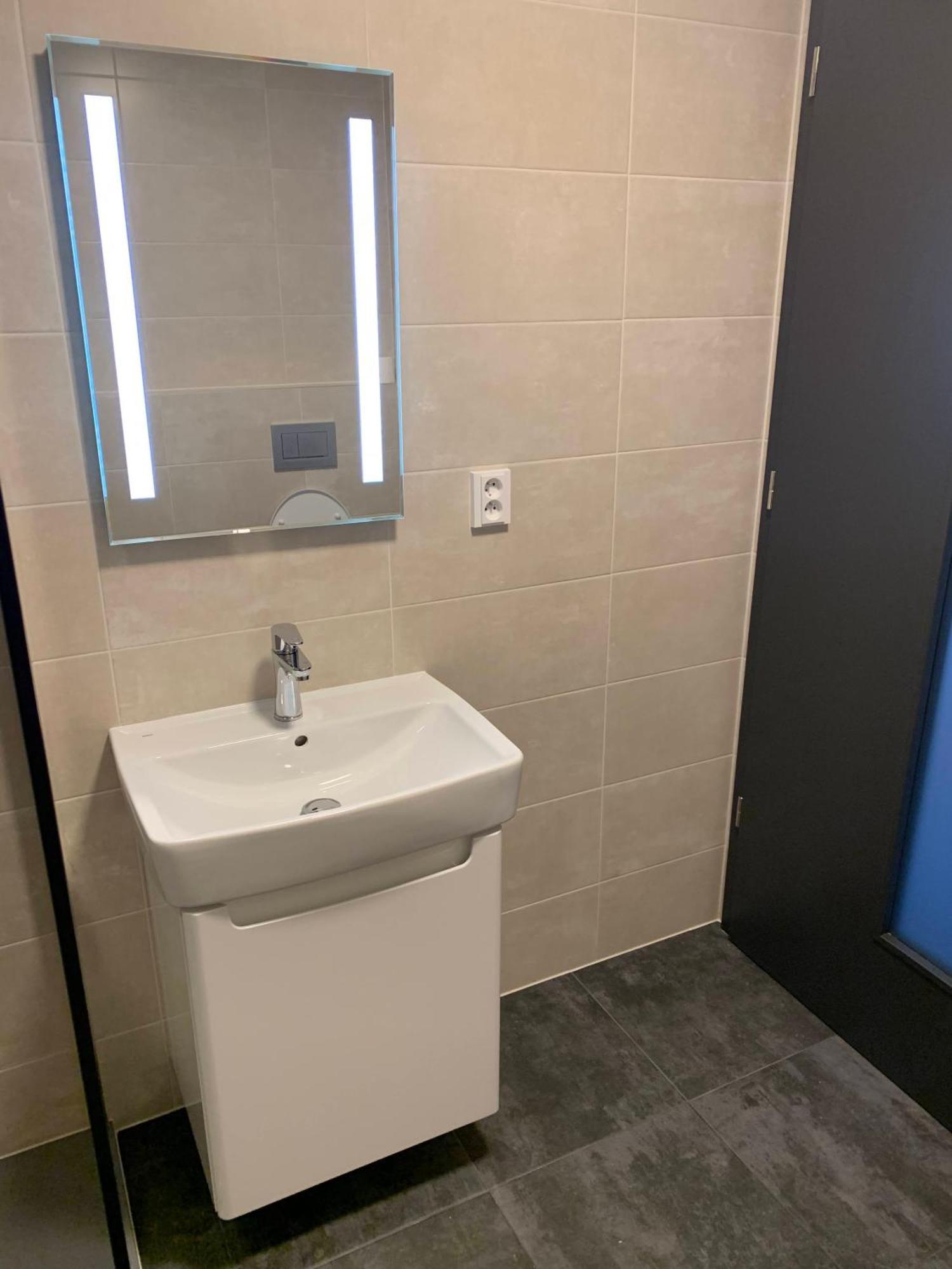 Apartman Mavis Касперске Хори Екстериор снимка